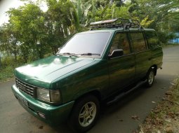 Jual cepat Isuzu Panther New Royal 2.5 2000 mobil bekas di Jawa Barat 3