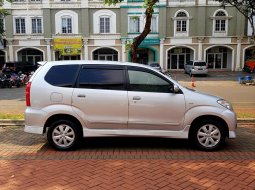 Mobil Toyota Avanza 1.5 S 2011 dijual, DKI Jakarta 4