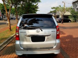 Mobil Toyota Avanza 1.5 S 2011 dijual, DKI Jakarta 6