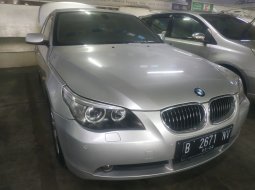 Jual mobil BMW 5 Series 523i 2005 murah di DKI Jakarta 2