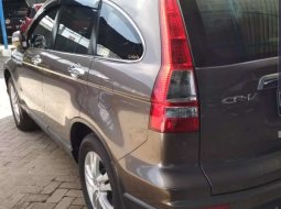 Mobil Honda CR-V 2010 2.4 terbaik di Sulawesi Selatan 2