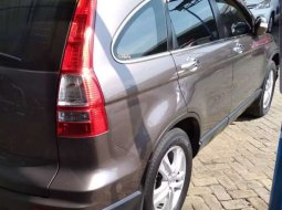 Mobil Honda CR-V 2010 2.4 terbaik di Sulawesi Selatan 1