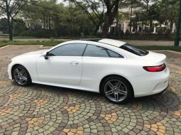 Jual mobil Mercedes-Benz E-Class E 300 2018 bekas, Banten 4