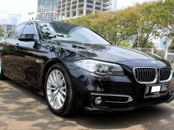Jual cepat BMW 5 Series 528i 2015 di DKI Jakarta 2