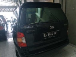 Jual Hyundai Trajet GLS 2004 harga murah di DIY Yogyakarta 6