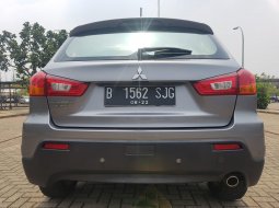 Mobil Mitshubisi Outlander Sport GLX 2.0 2012 terawat di Banten 6