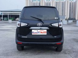 Mobil Toyota Sienta 2016 V terbaik di DKI Jakarta 13