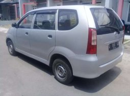 Jawa Barat, Daihatsu Xenia Li 2004 kondisi terawat 6