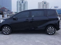 Mobil Toyota Sienta 2016 V terbaik di DKI Jakarta 6