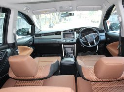 Mobil Toyota Kijang Innova  2.0 G 2018 terawat di DKI Jakarta 7