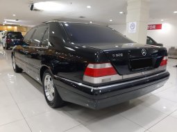 Mobil Mercedes-Benz S-Class S 320 L 1998 terawat di DKI Jakarta 2