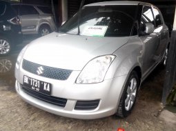 Dijual mobil Suzuki Swift GL 2010 murah di Sumatera Utara 1