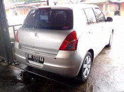 Dijual mobil Suzuki Swift GL 2010 murah di Sumatera Utara 3