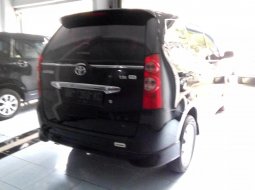 Jual cepat Toyota Avanza S 2010 mobil bekas di Sumatra Utara 3