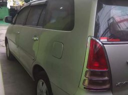 Jual cepat Toyota Kijang Innova G 2005 di Banten 2