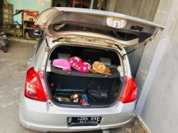 Mobil Suzuki Swift 2006 GL dijual, DKI Jakarta 3