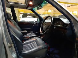 DKI Jakarta, dijual mobil Mercedes-Benz 300 TE 24 1989 5