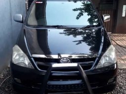 Mobil Toyota Kijang Innova 2005 V terbaik di DKI Jakarta 3