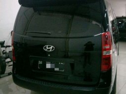 Mobil Hyundai H-1 2012 terbaik di Jawa Timur 3