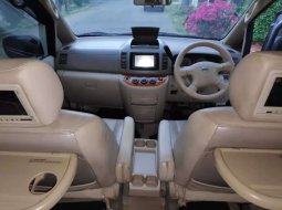 Mobil Nissan Serena 2010 Highway Star terbaik di DKI Jakarta 4