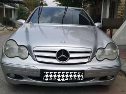 DIY Yogyakarta, jual mobil Mercedes-Benz C-Class C 240 2004 dengan harga terjangkau 10