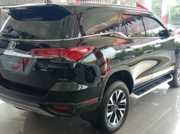 Mobil Toyota Fortuner TRD 2019 dijual, Jawa Timur  3