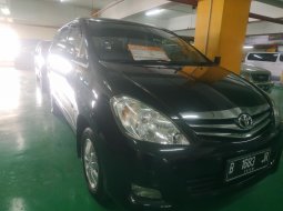 Jual mobil Toyota Kijang Innova 2.0 V 2009 harga murah di DKI Jakarta 2