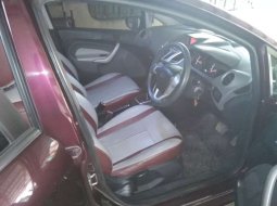 Mobil Ford Fiesta 2010 dijual, Jawa Timur 2