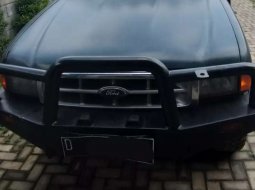 Mobil Ford Ranger 2002 terbaik di Jawa Barat 5