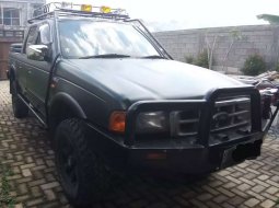 Mobil Ford Ranger 2002 terbaik di Jawa Barat 4