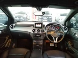 Jawa Barat, Mercedes-Benz B-CLass B 200 2013 kondisi terawat 4