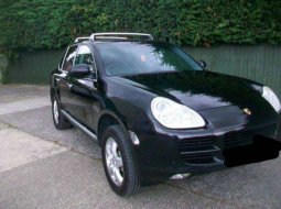 Mobil Porsche Cayenne 2004 terbaik di DKI Jakarta 3