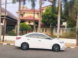 Toyota Vios 2017 DKI Jakarta dijual dengan harga termurah 10