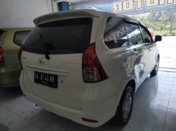 Jual mobil bekas Daihatsu Xenia R 2014 terbaik di Jawa Tengah 5