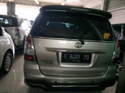 Mobil Toyota Kijang Innova 2.0 G 2012 bekas dijual cepat, Jawa Tengah 2