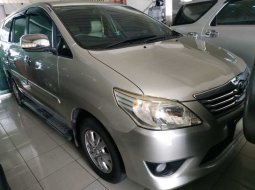 Mobil Toyota Kijang Innova 2.0 G 2012 bekas dijual cepat, Jawa Tengah 5