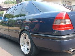 Jual mobil Mercedes-Benz C-Class C200 1995 murah di DKI Jakarta 6