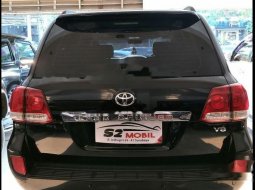 Jual mobil Toyota Land Cruiser Full Spec E 2011 bekas, Jawa Timur 4