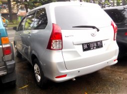 Sumatra Utara, Jual mobil Daihatsu Xenia X 2015 dengan harga terjangkau  3