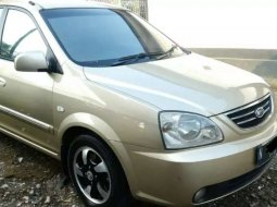 Mobil Kia Carens 2003 dijual, Jawa Timur 2