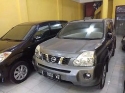 Mobil Nissan X-Trail 2008 ST dijual, Jawa Timur 2