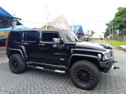 Mobil Hummer H3 2010 dijual, Jawa Timur 1