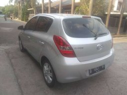 Mobil Hyundai I20 2011 terbaik di Jawa Barat 13