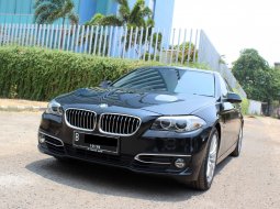 Dijual mobil bekas BMW 5 Series 528i 2015, DKI Jakarta 3