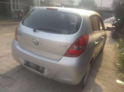 Mobil Hyundai I20 2011 terbaik di Jawa Barat 11