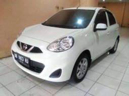 Mobil Nissan March 2017 terbaik di Jawa Tengah 7