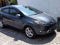 Mobil Ford Fiesta 2010 dijual, Jawa Timur 5