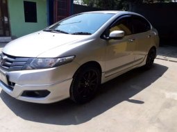 Mobil Honda City 2011 E terbaik di Banten 5