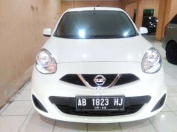 Mobil Nissan March 2017 terbaik di Jawa Tengah 4