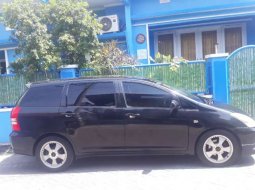 Mobil Toyota Wish 2003 terbaik di Jawa Timur 5